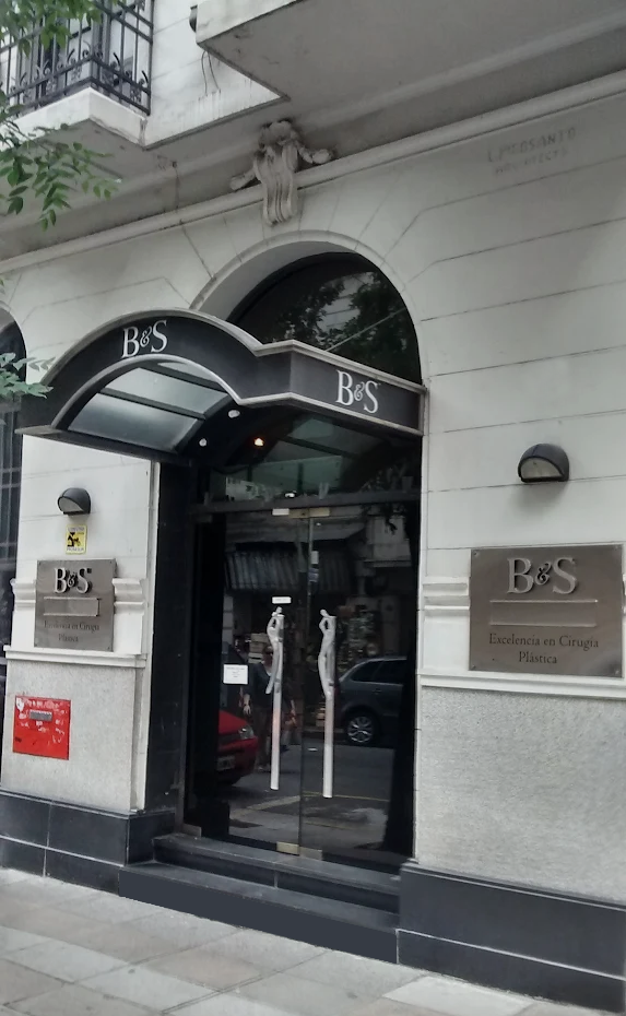 Fachada secundaria B&S